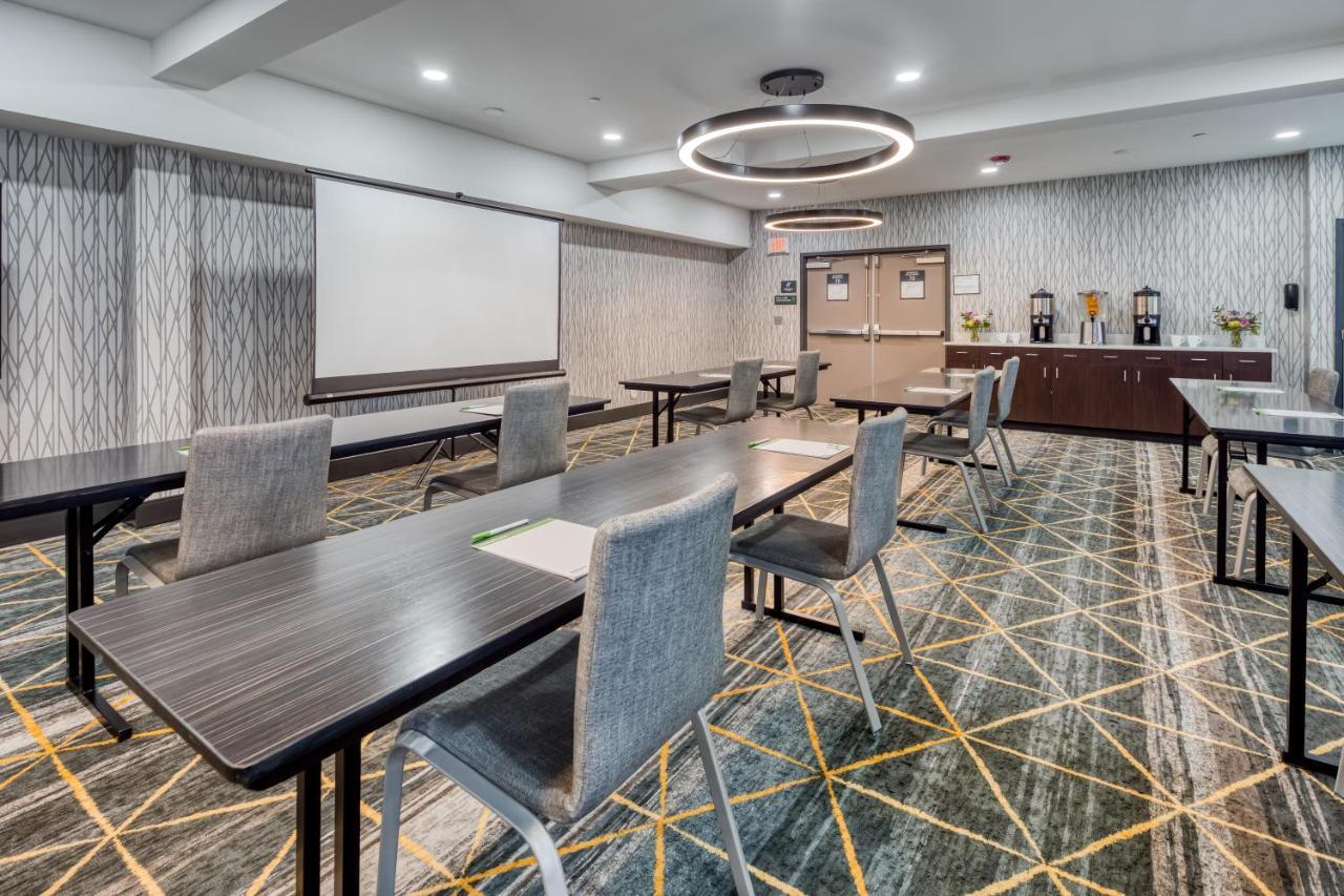 Holiday Inn Kansas City - Downtown By Ihg Exterior photo